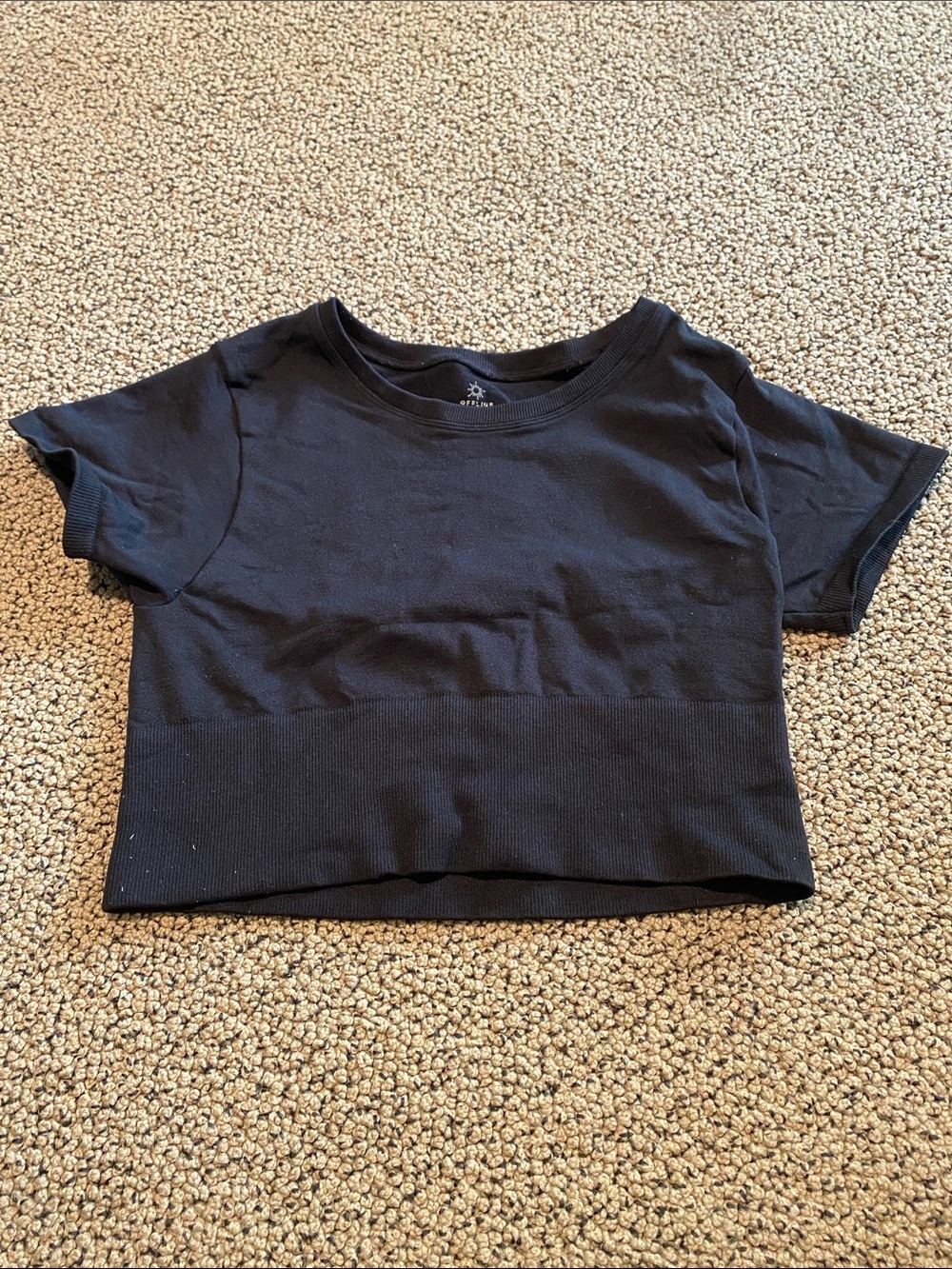 Women's Black Short Sleeve Cropped Tee